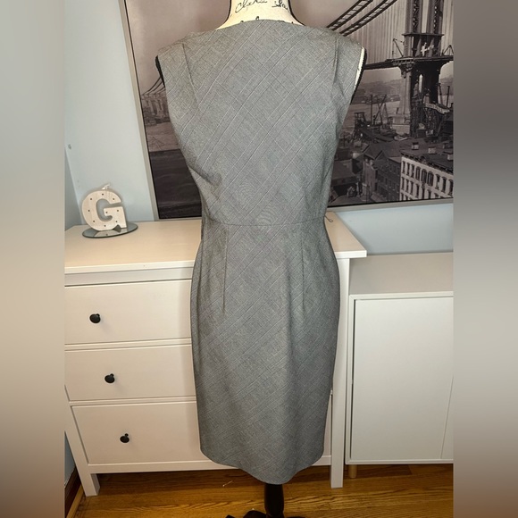 Sleeveless cowl scoop neck corporate style dress. Chic and flattering. - Picture 11 of 14